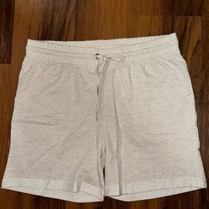 Cream colored New York Laundry. Size Large, never worn.